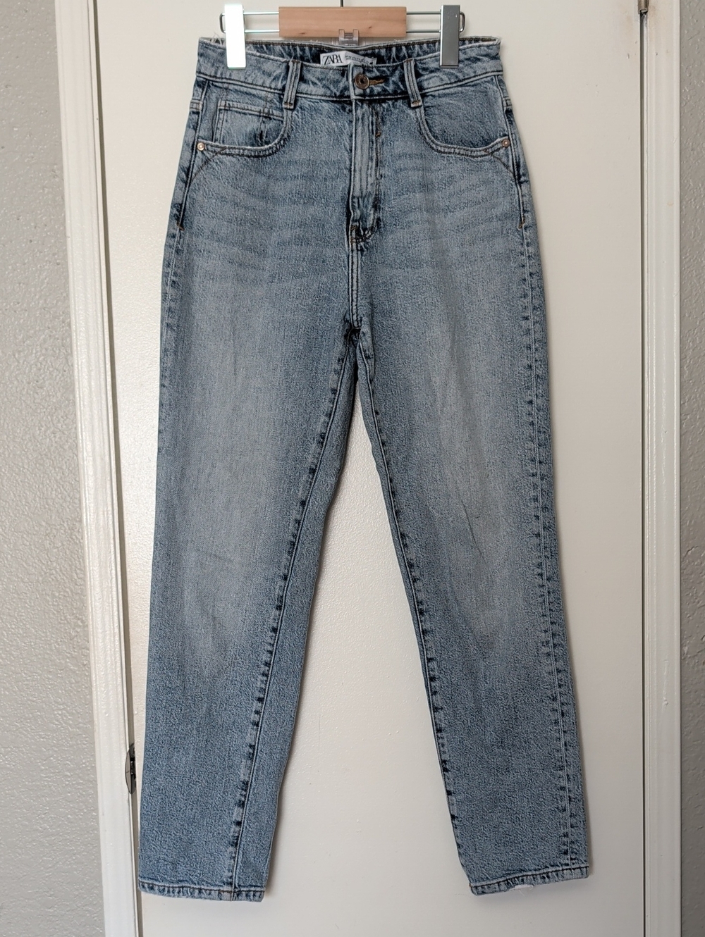 Zara High-Rise Straight Jeans in Washed Light Blue